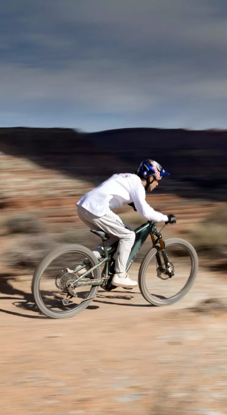 MTB-5185_npi-levo-r_pdp_deck-of-cards-1_card-1@4x